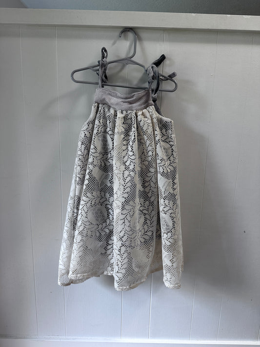 Sugarplum Lace Dress – Size 3/4T